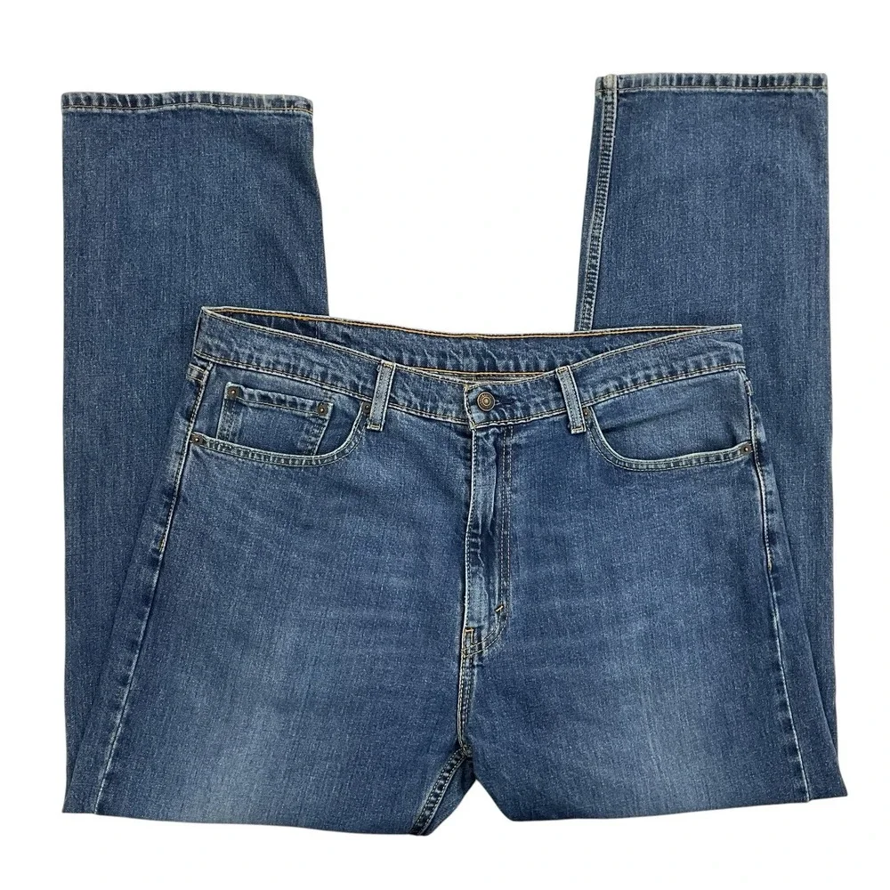 Levi's 505 Men's Size 38x30 (37X29) Medium Wash Straight Leg Classic Denim Jeans